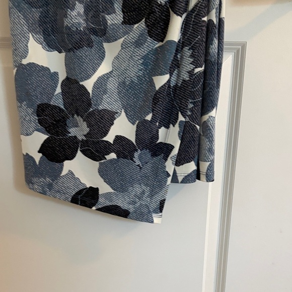 London Times Blue Floral Wrap Dress Size 10 - Picture 3 of 6